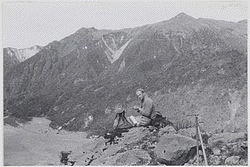 Een expeditie naar de Carstenszpiramide in 1936