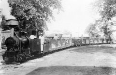 Het vervoer van tinerts per stoomtram, aan het begin van de 20e eeuw op Billiton