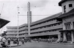 Hotel Savoy Homann vlak na de bouw.