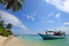 ujung-gelam-strand-karimunjawa