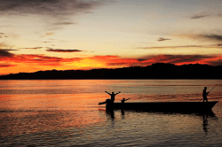 Zonsondergang Raja Ampat.png