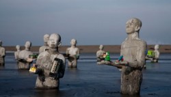 Sidoarjo modder monument