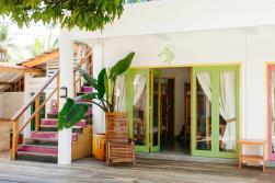 Dragon Dive Komodo dorm.jpg