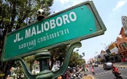 Jalan Malioboro Javaans schrift