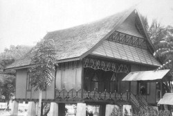 huis koning Banawa.jpg